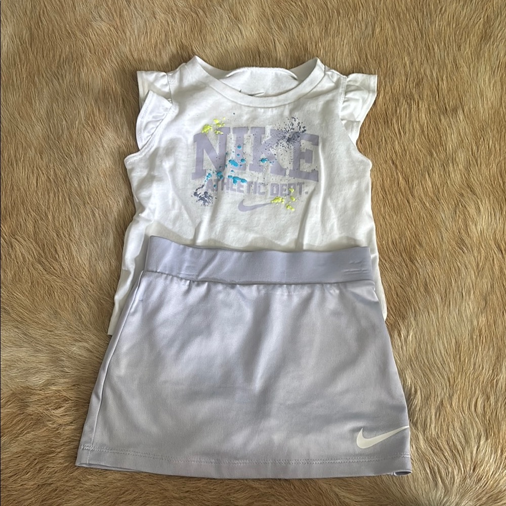 Nike White and Gray Toddler Set